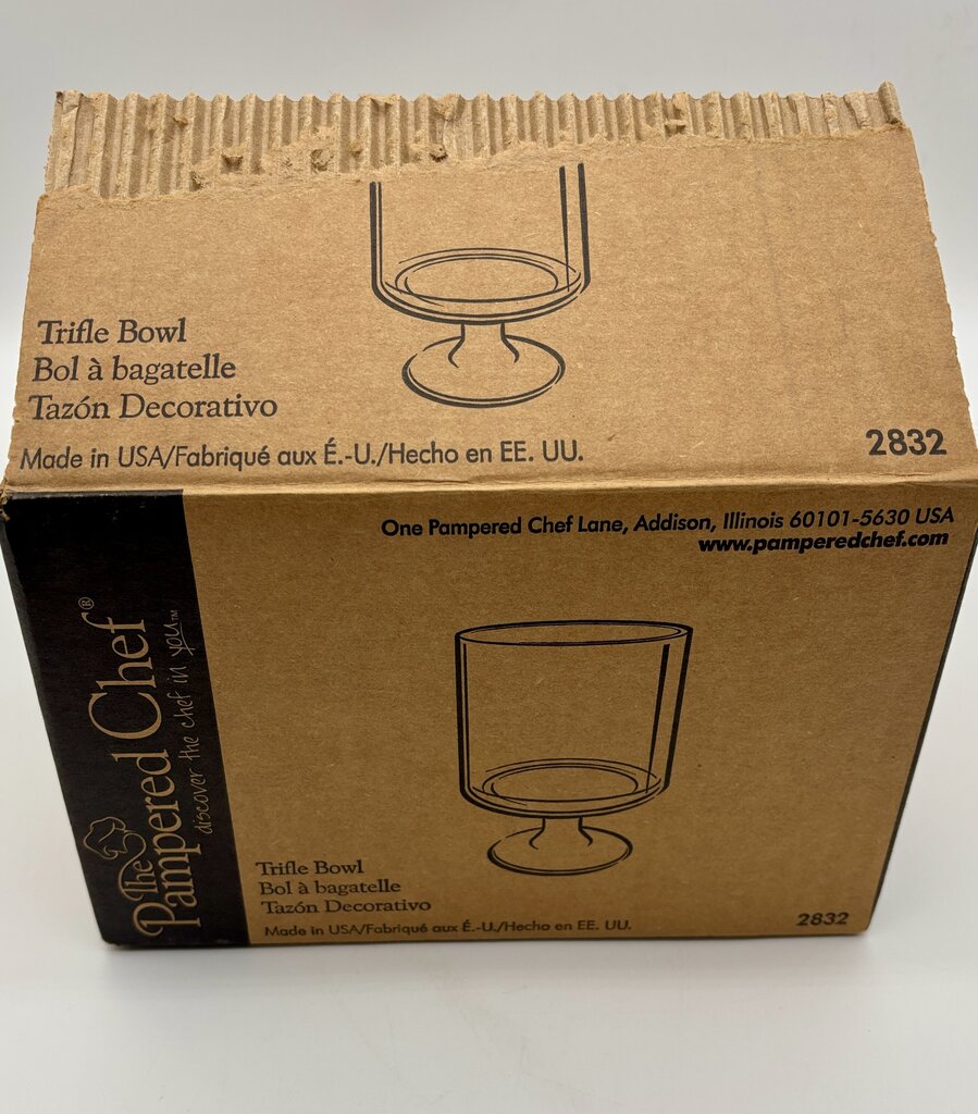 Pampered Chef Trifle Bowl New in Open Box /j