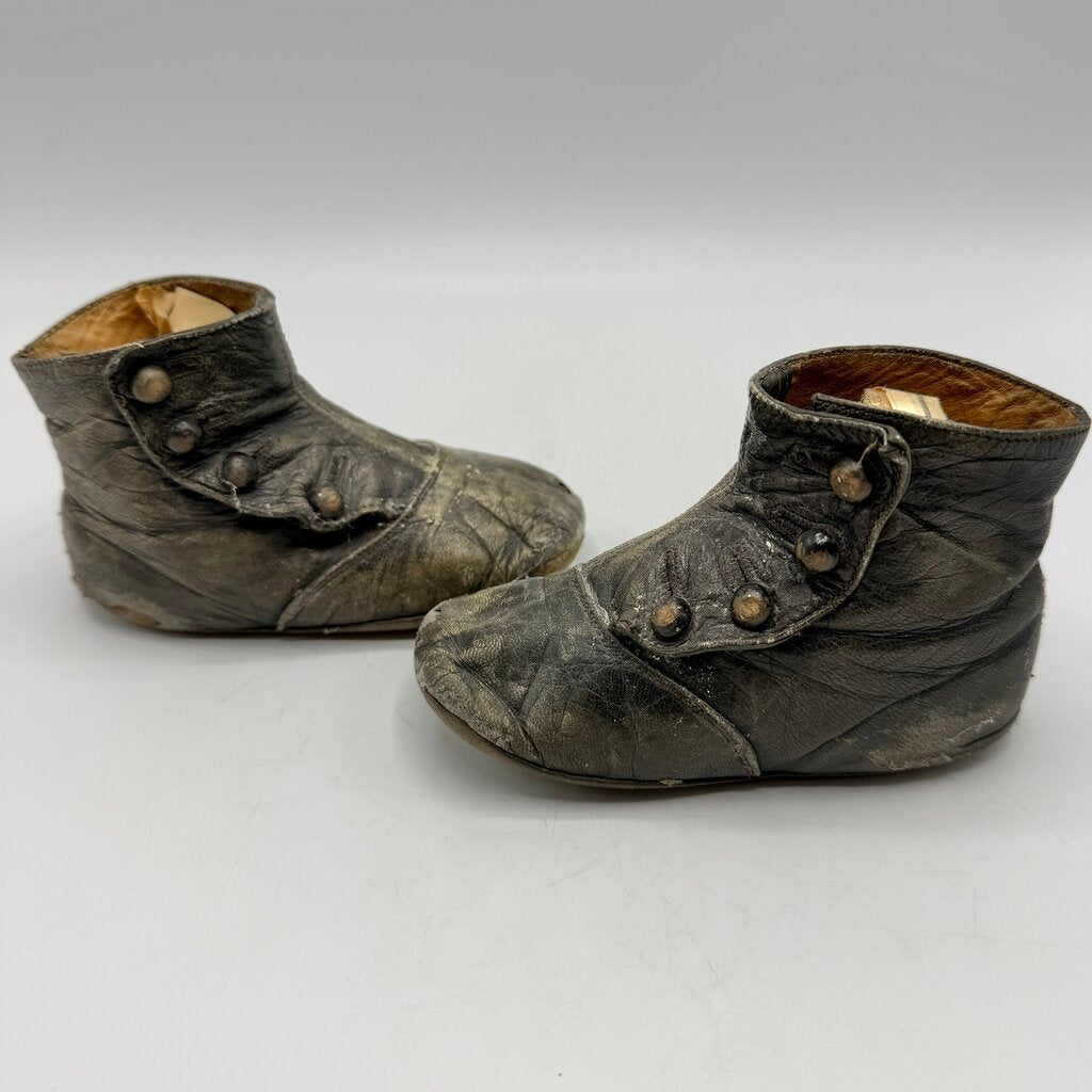 Antique Victorian Baby/Toddler Leather High Top 4 Button Boots /cb