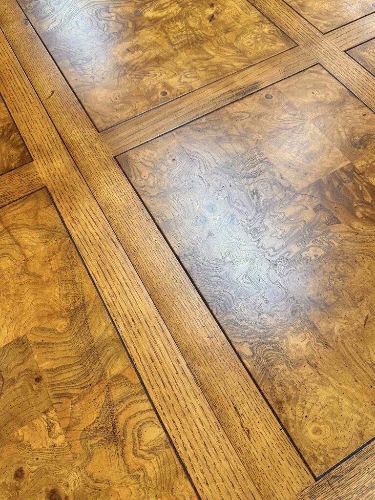 Checkered Burl Wood Dining Table with 6 Chairs and 2 Leaves