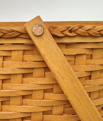 Longaberger 2000 Founder's Market Picnic Basket
