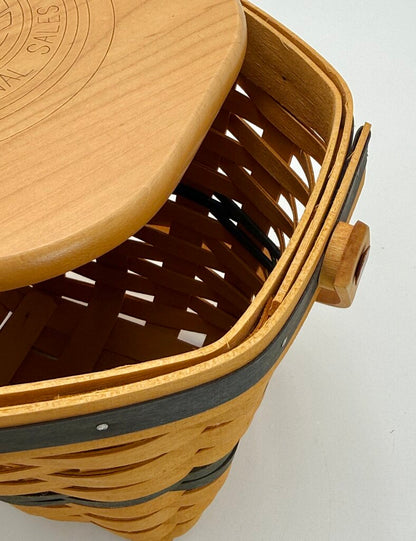 Longaberger 2000 Sales Award Handwoven Woven Wood Basket w/ Lid & Handle