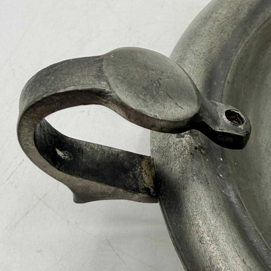 Vintage A.E, Williams English Pewter Chamberstick Candle Holder /cb
