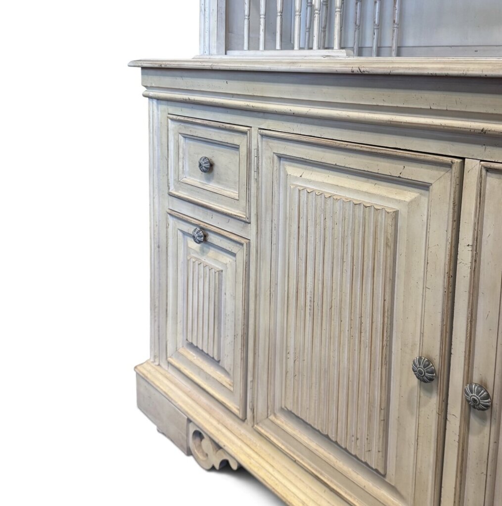 Lexington Buffet and Wine Bar Hutch