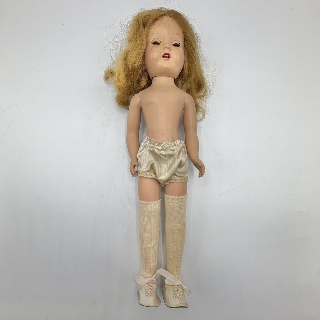 Vintage 1953 LuAnn Simms 14” Hard Plastic Walker Doll Made In USA Works /cb
