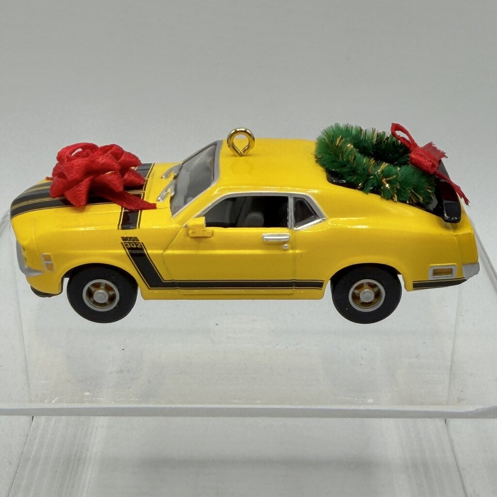 Vintage Carlton Cards Revved Wrapped & Ready ‘70 Ford Mustang Boss 302 Christmas Ornament w/Box /cb