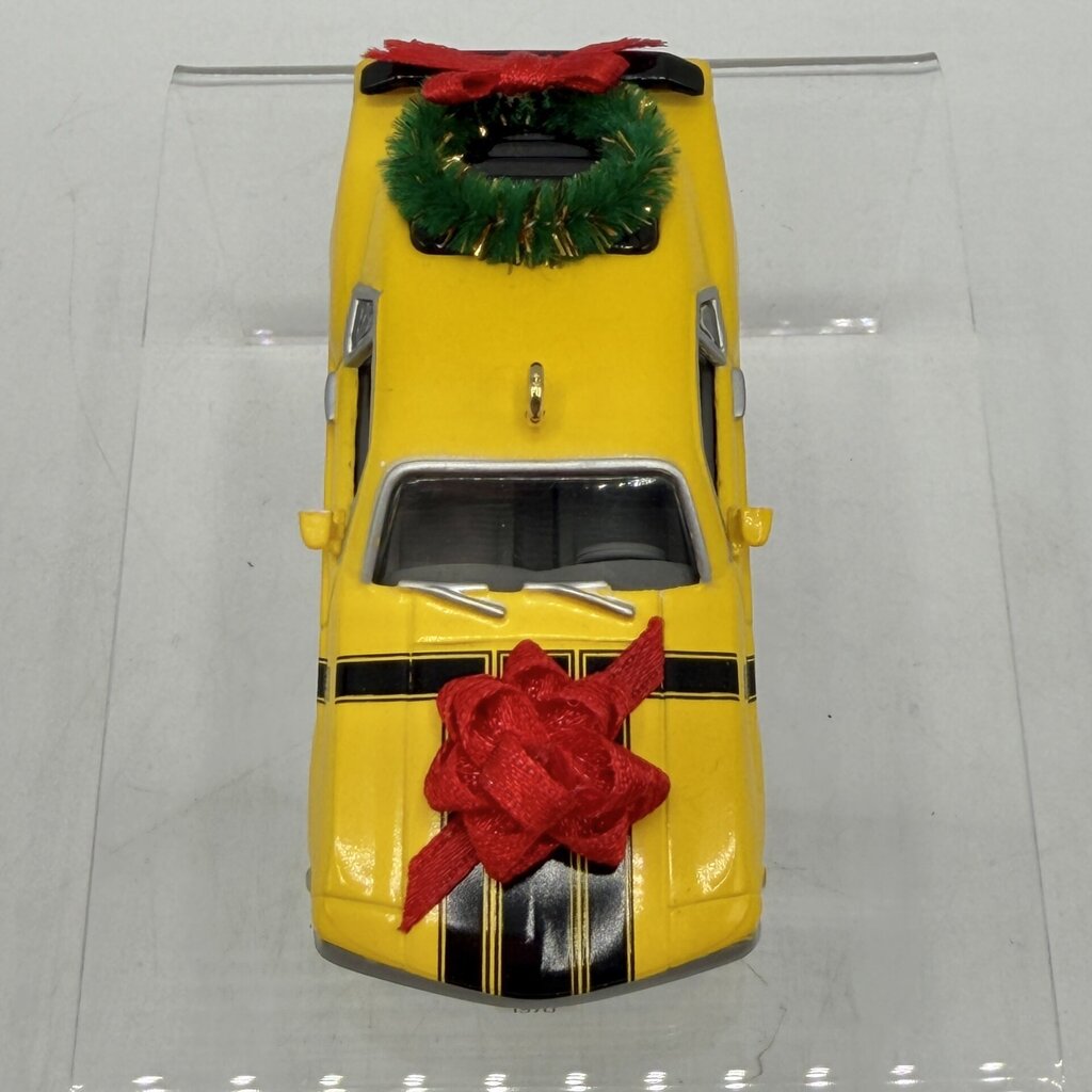 Vintage Carlton Cards Revved Wrapped & Ready ‘70 Ford Mustang Boss 302 Christmas Ornament w/Box /cb