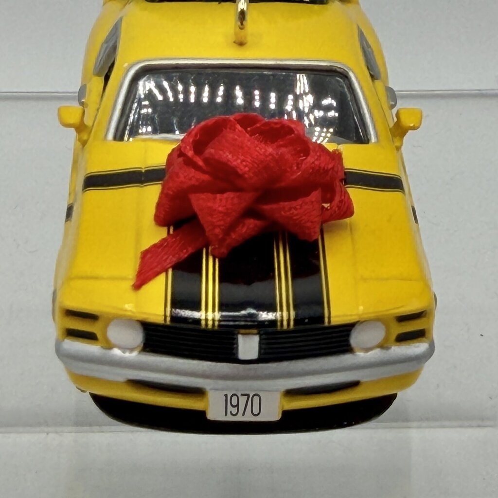 Vintage Carlton Cards Revved Wrapped & Ready ‘70 Ford Mustang Boss 302 Christmas Ornament w/Box /cb