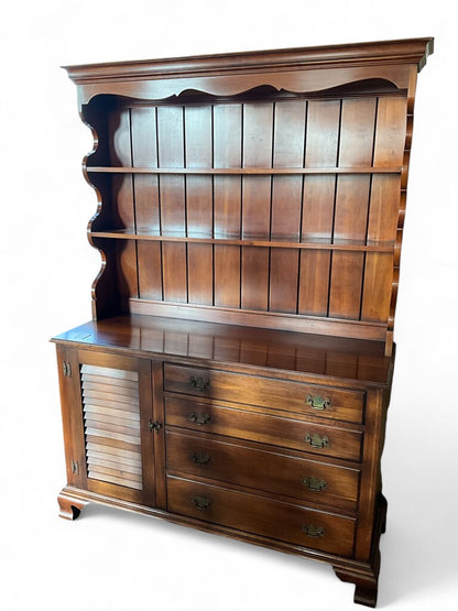 Hutch/Cabinet