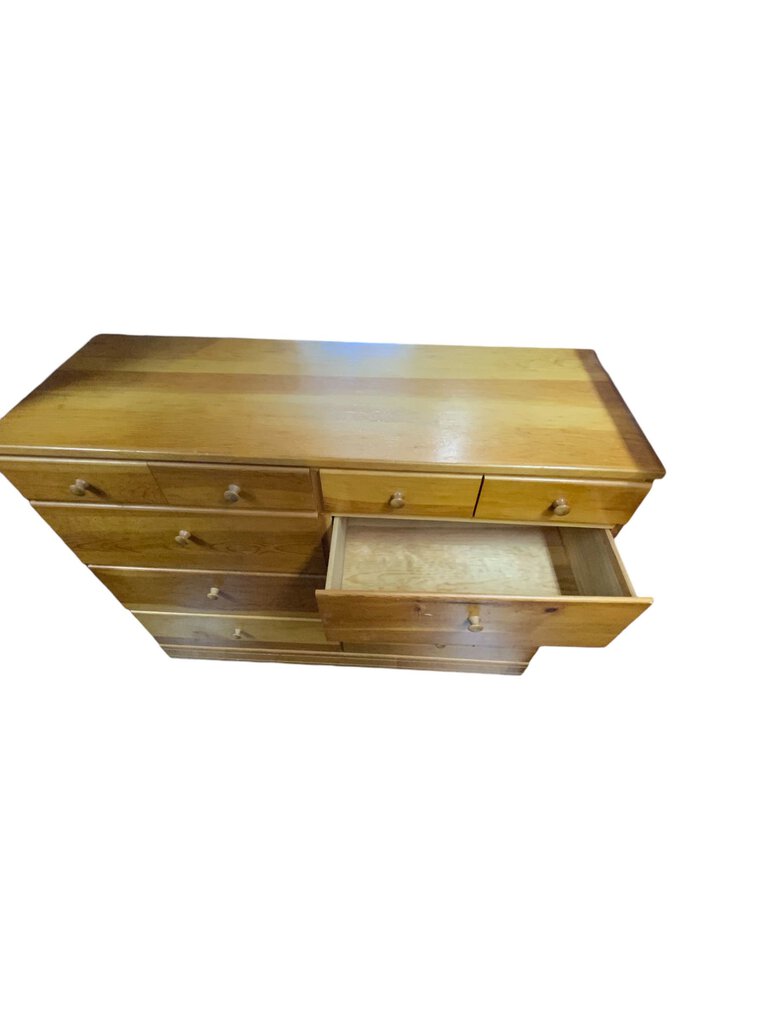 Light Oak 10 Drawer Dresser