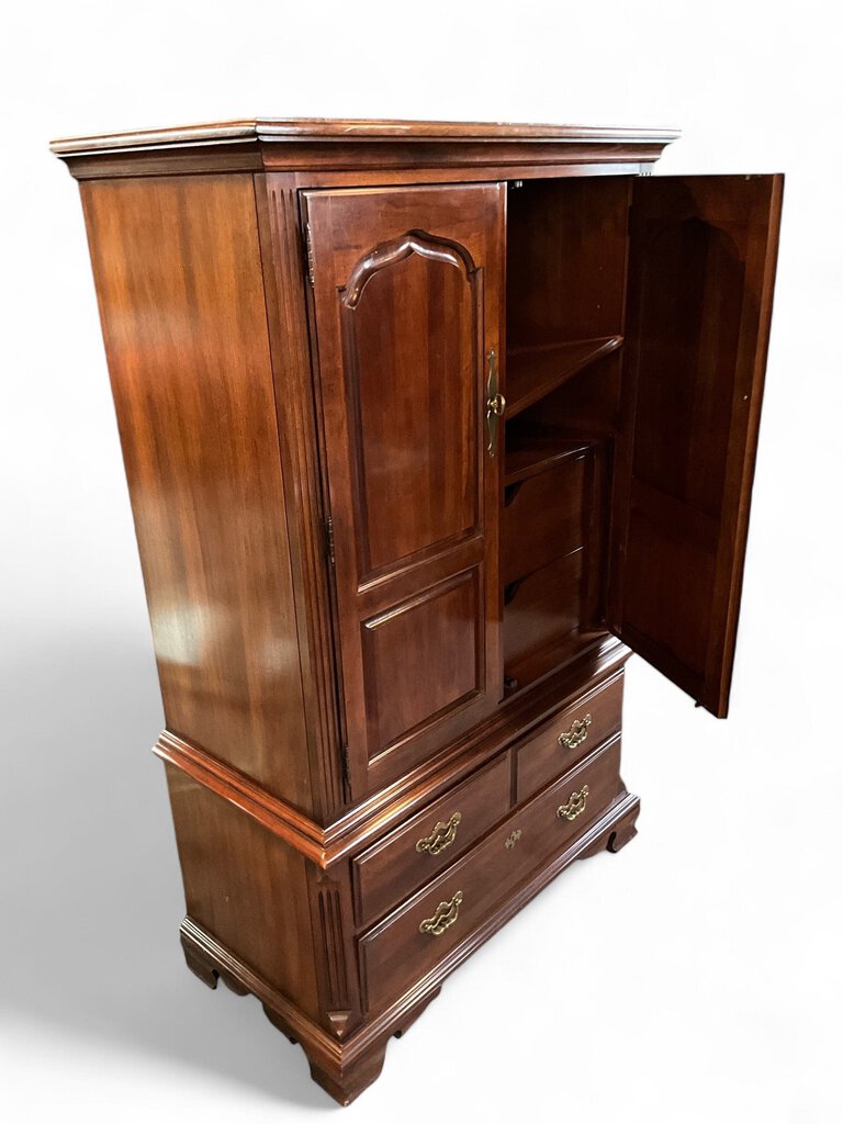 Traditional Style Armoire