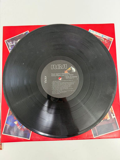 VTG Kenny & Dolly “Once Upon A Christmas” Vinyl Record Album /ro