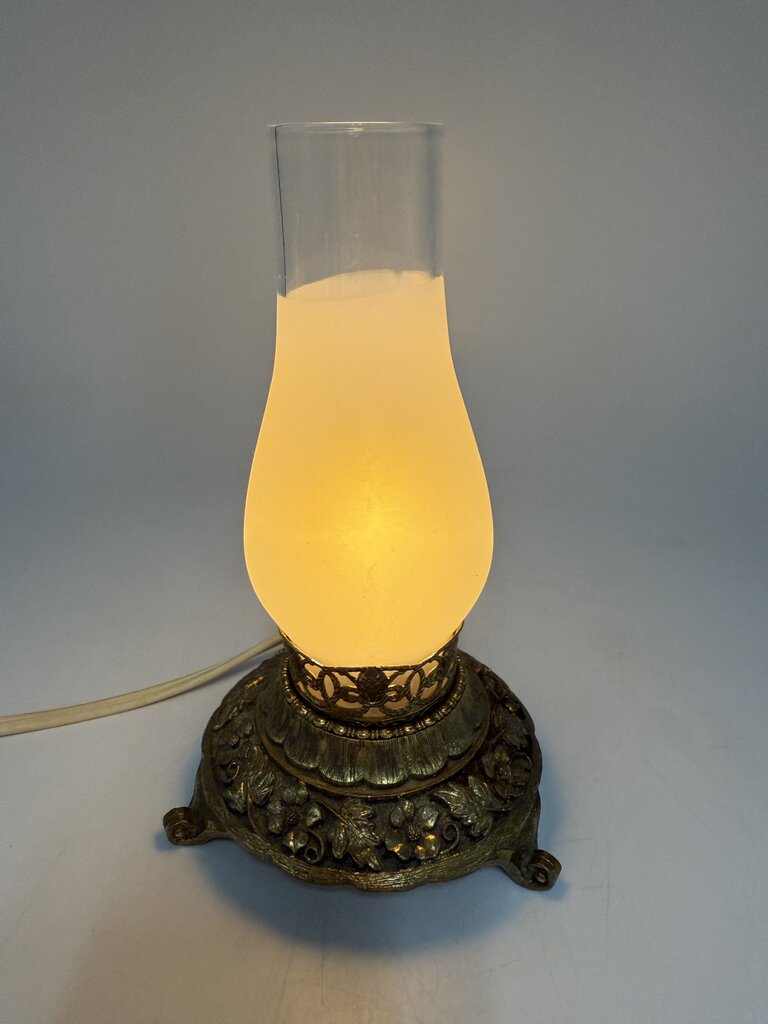 VTG Matson K770 Signed Regency Brass Hurricane Accent Lamp/Light 6” tall /rw