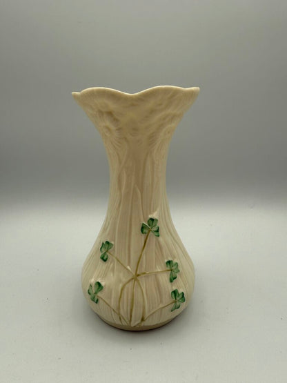 VTG Belleek Shamrock Daisies Porcelain Bud Vase 6” Brown Stamp /ro