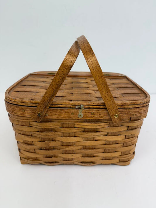 VTG Square HInged Pie Basket Double Handle /rw
