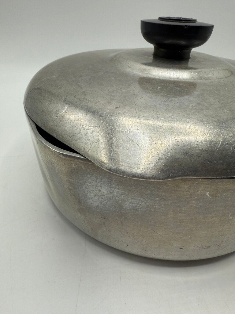 VTG GHC Magnalite 2 Quart Sauce Pan w/Lid Double Spout /rw