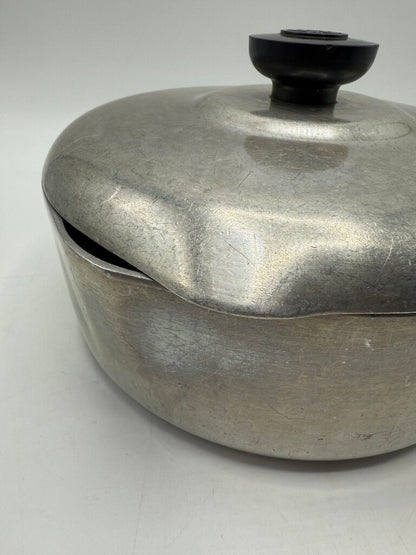VTG GHC Magnalite 2 Quart Sauce Pan w/Lid Double Spout /rw