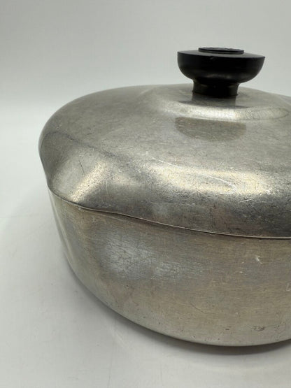 VTG GHC Magnalite 2 Quart Sauce Pan w/Lid Double Spout /rw