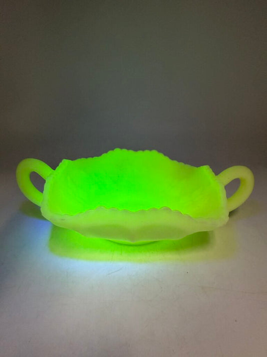 Fenton Custard Butterfly Uranium Glass Double Handle Dish /ro