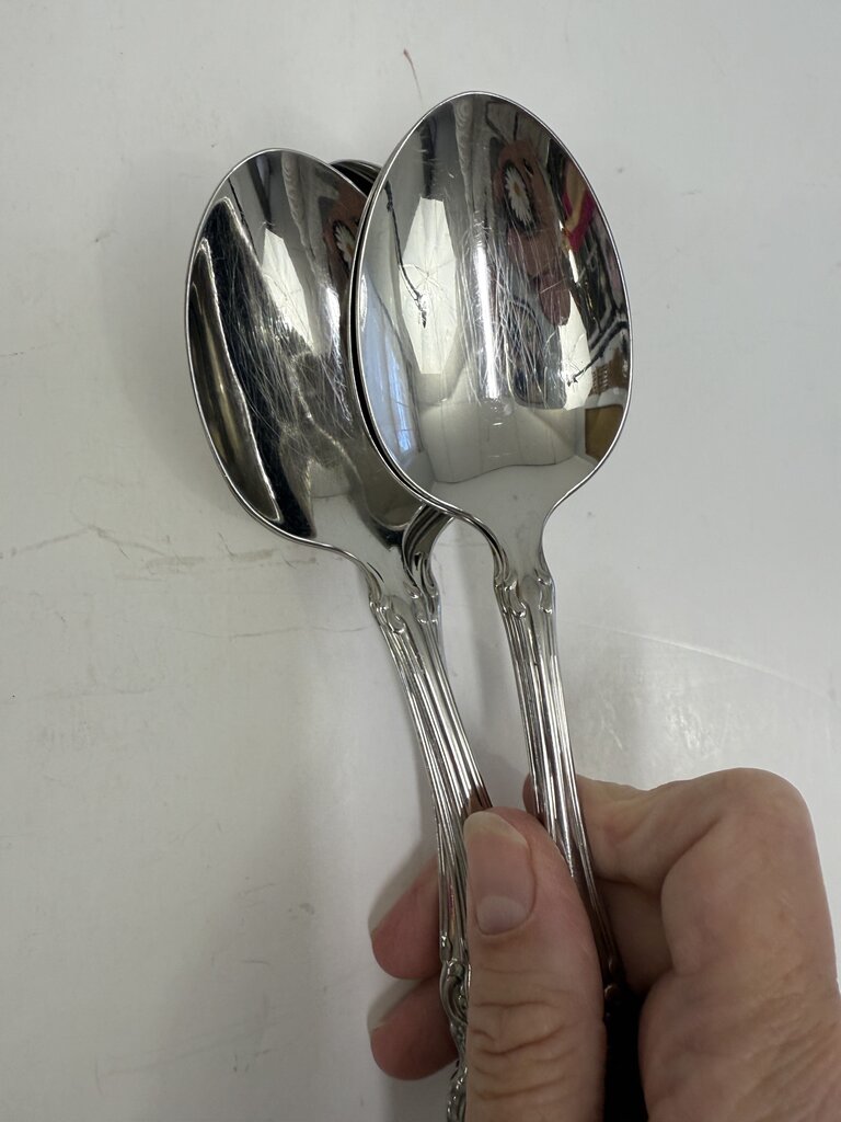 Oneida Community Stainless Arbor Rose Flatware 12 Place Settings 80 Pieces /rw