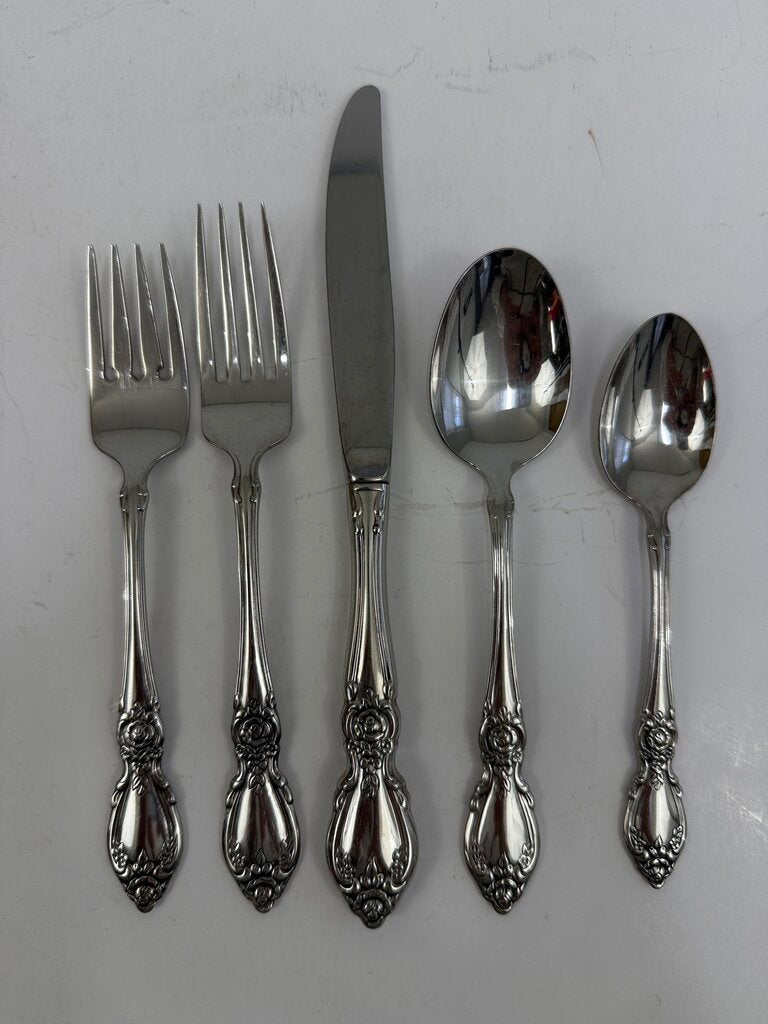 Oneida Community Stainless Arbor Rose Flatware 12 Place Settings 80 Pieces /rw