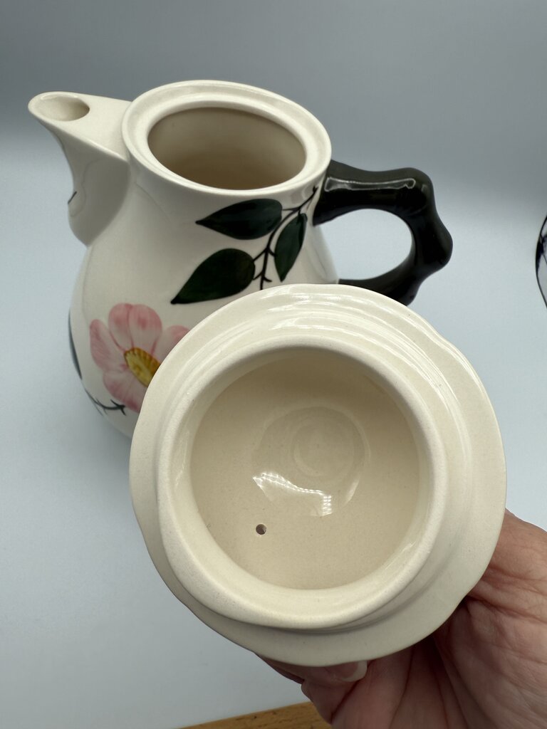 Villeroy & Boch Coffee Pot, Lid & Warmer Stand Wild Rose Pattern /roh