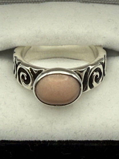 Scrolled Sterling Silver Pink Shell Cabochon Ring Size 9.5 /ro.