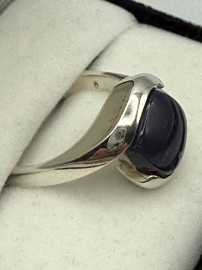 Sterling Silver Comfort Band Ring w/Navy Blue Stone Size 9 /ro