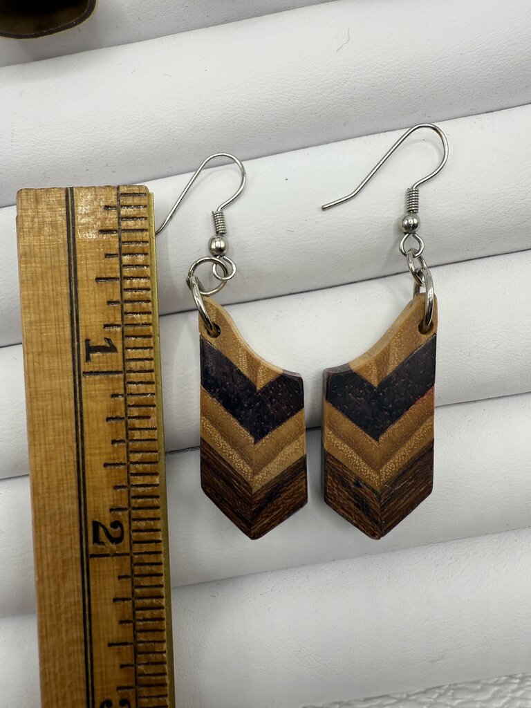 Vintage lot of 4 Pairs of Unique Wood Dangle Pierced Earrings /ro