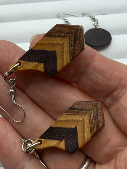 Vintage lot of 4 Pairs of Unique Wood Dangle Pierced Earrings /ro