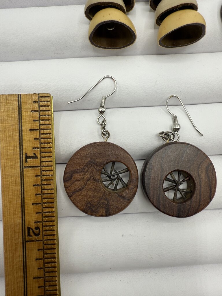 Vintage lot of 4 Pairs of Unique Wood Dangle Pierced Earrings /ro