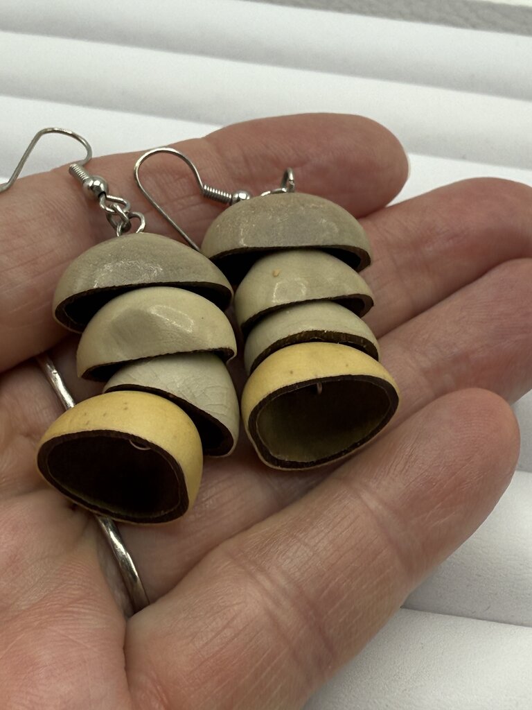 Vintage lot of 4 Pairs of Unique Wood Dangle Pierced Earrings /ro