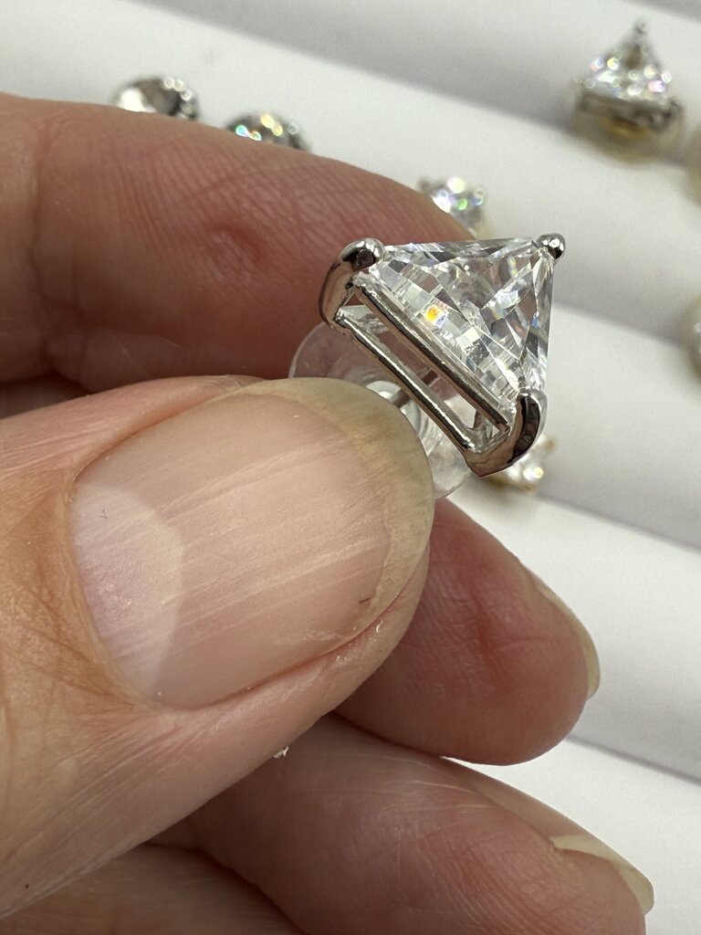 Sparkly Rhinestone Post Pierced Earrings 5 pairs /ro