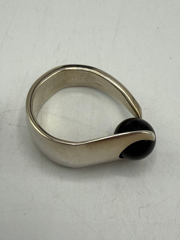 Asymmetrical Sterling Silver Black Onyx Ball Ring Size 6 /ro
