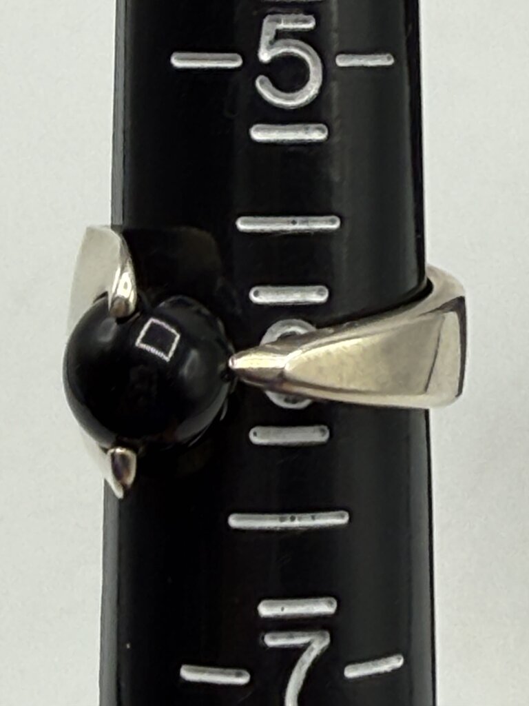 Asymmetrical Sterling Silver Black Onyx Ball Ring Size 6 /ro