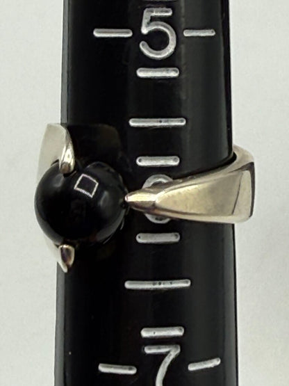 Asymmetrical Sterling Silver Black Onyx Ball Ring Size 6 /ro