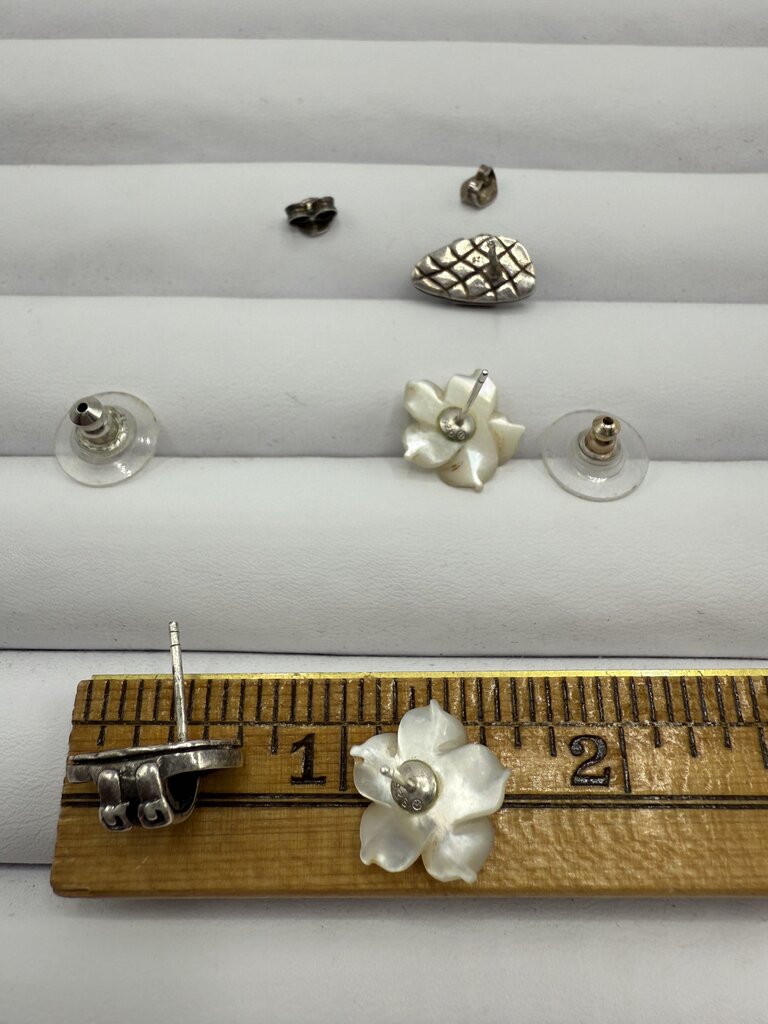 Set of 2 Sterling Silver Post Pierced Earrings Birkenstocks & MOP Flower /ro