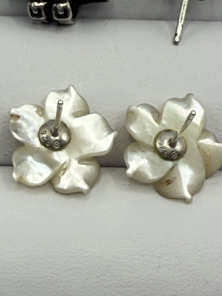 Set of 2 Sterling Silver Post Pierced Earrings Birkenstocks & MOP Flower /ro