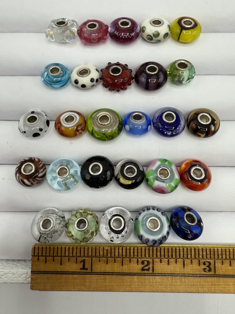 Estate lot of 28 Murano Glass Style Beads Metal Center /ro