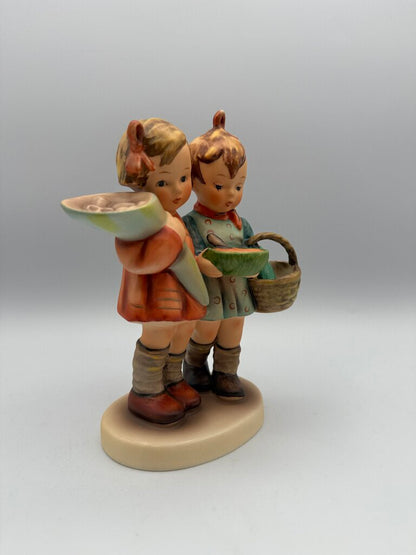 Vintage Hummel “Going to Grandma’s” Figurine 6.5” /roh