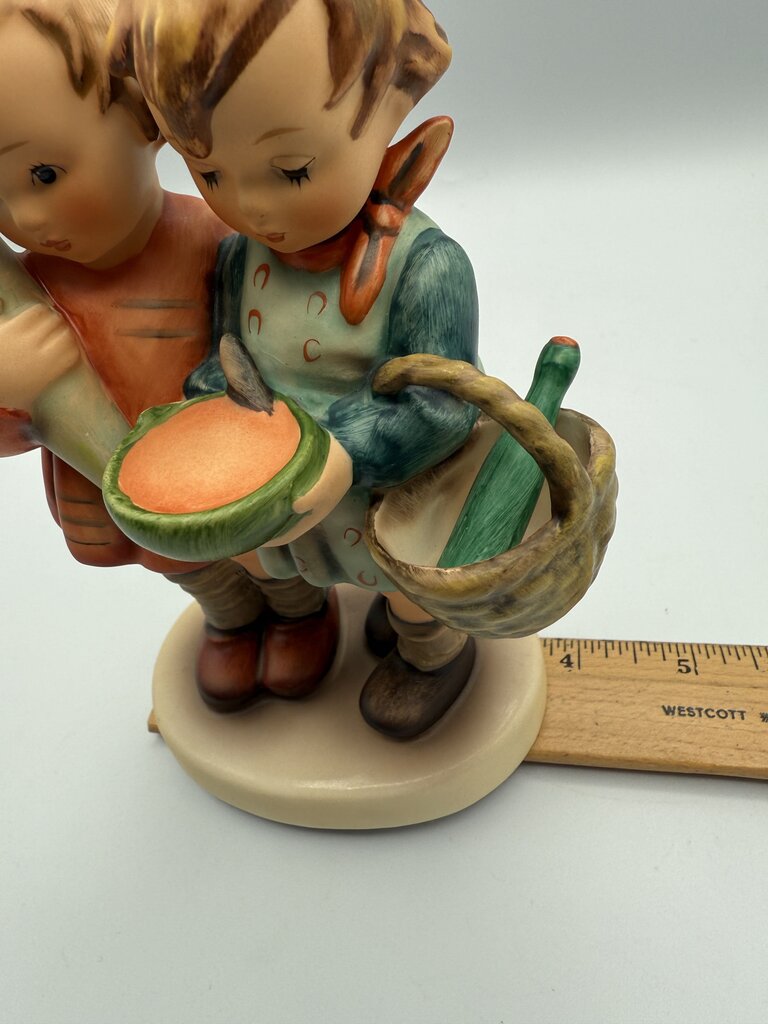 Vintage Hummel “Going to Grandma’s” Figurine 6.5” /roh