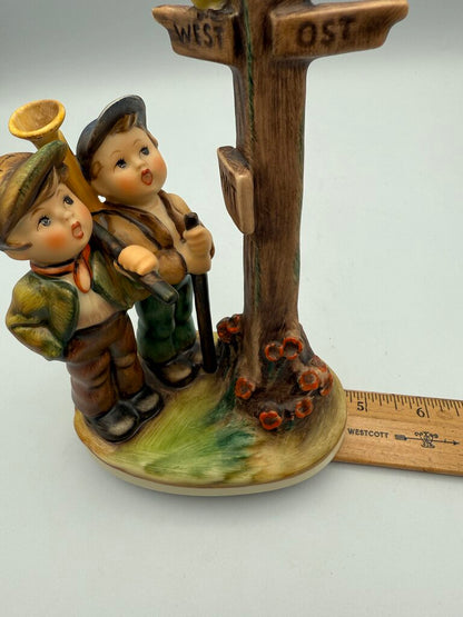 Goebel MJ Hummel “Crossroads” #331 Figurine TMK -6 /roh