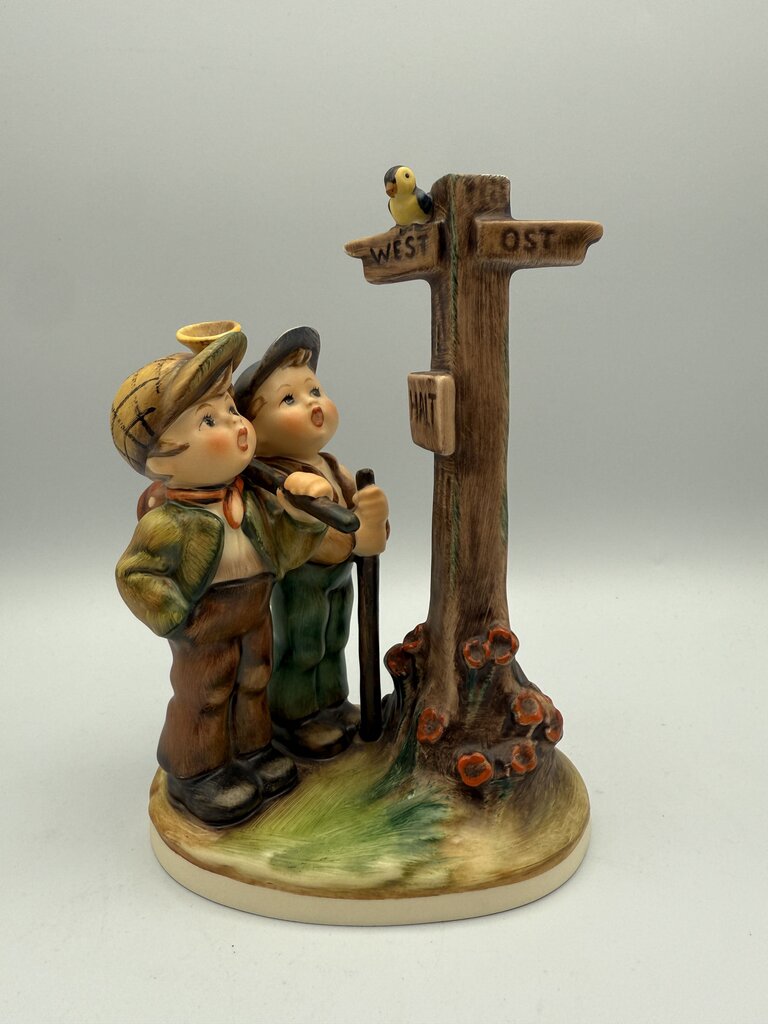 Goebel MJ Hummel “Crossroads” #331 Figurine TMK -6 /roh