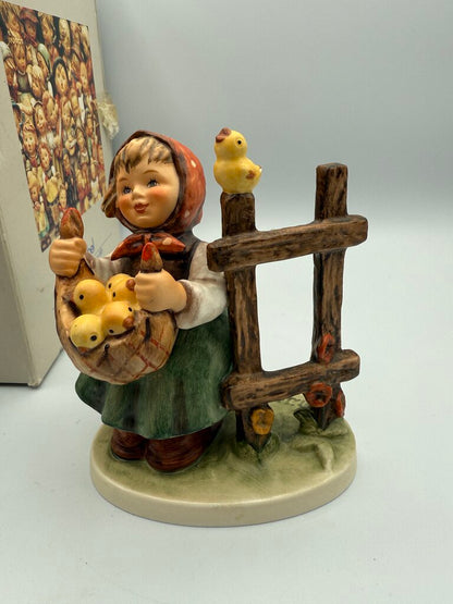 VTG J.M.Hummel “Chicken Licken” Figurine Germany /roh