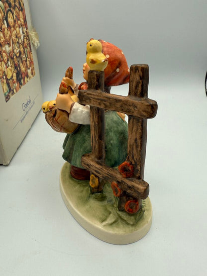 VTG J.M.Hummel “Chicken Licken” Figurine Germany /roh