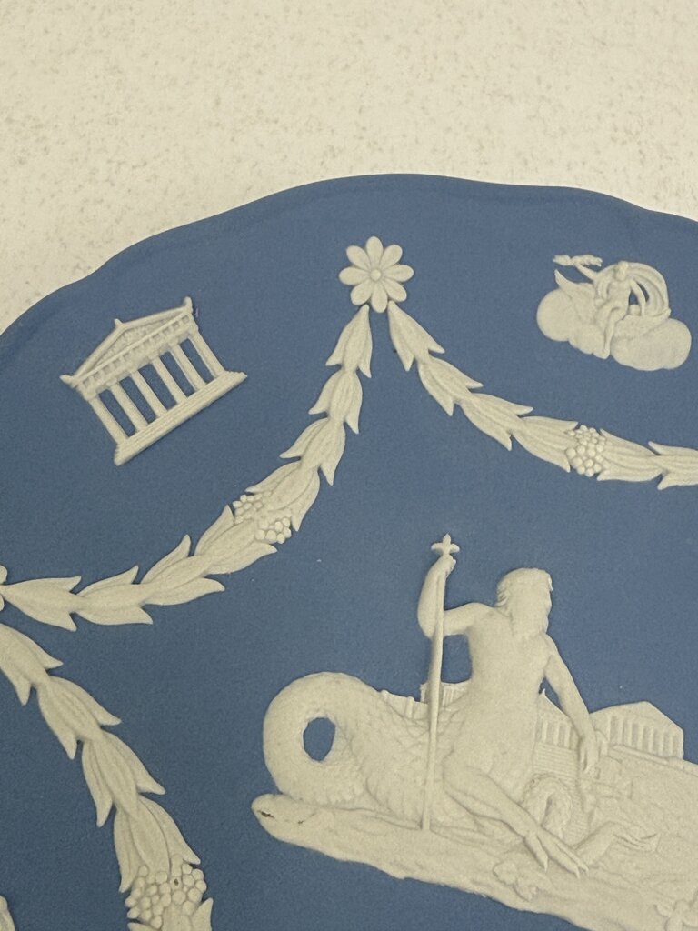 Wedgwood Jasperware Cream Color on Light Blue Poseidon 7” plate 2004 /roh
