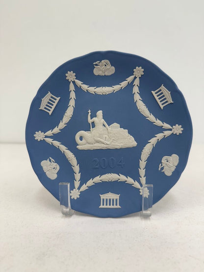 Wedgwood Jasperware Cream Color on Light Blue Poseidon 7” plate 2004 /roh