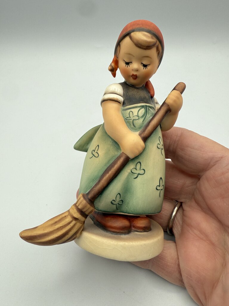 Set of 3 VTG Goebel M.J Hummel Girls Little Sweeper, Little Shopper, School Girl /roh