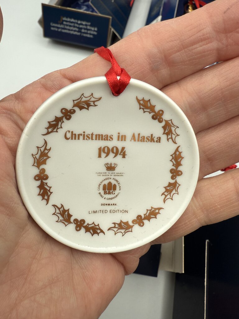 VTG Set of 5 Bing & Grondahl Copenhagen Cobalt Blue Porcelain Ornaments /ro