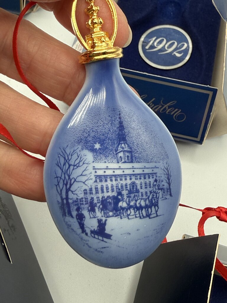 VTG Set of 5 Bing & Grondahl Copenhagen Cobalt Blue Porcelain Ornaments /ro