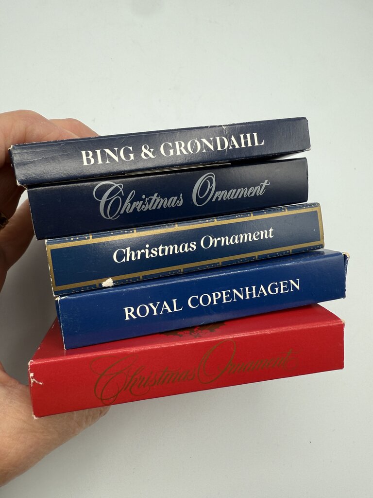 VTG Set of 5 Bing & Grondahl Copenhagen Cobalt Blue Porcelain Ornaments /ro